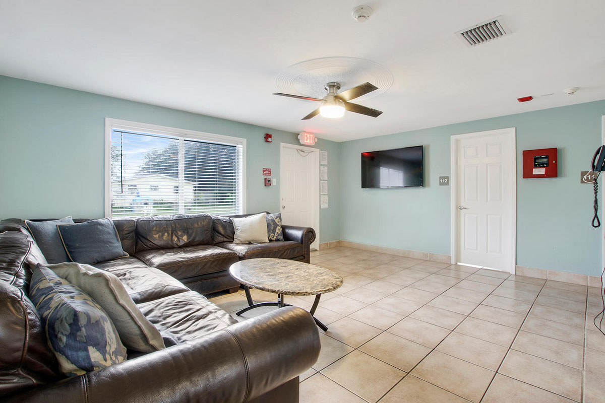 8800 Sunset Dr Palm Beach-large-020-017-House14 copy-1500x1000-72dpi